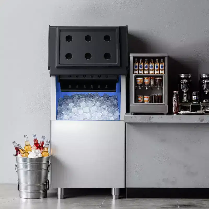 VEVOR Commercial Ice Maker Storage Bin, 250 LBS Capacity Ice-Bin, Commercial Ice Storage Bin with Adjustable Anti-slip Rubber Feet, Silver