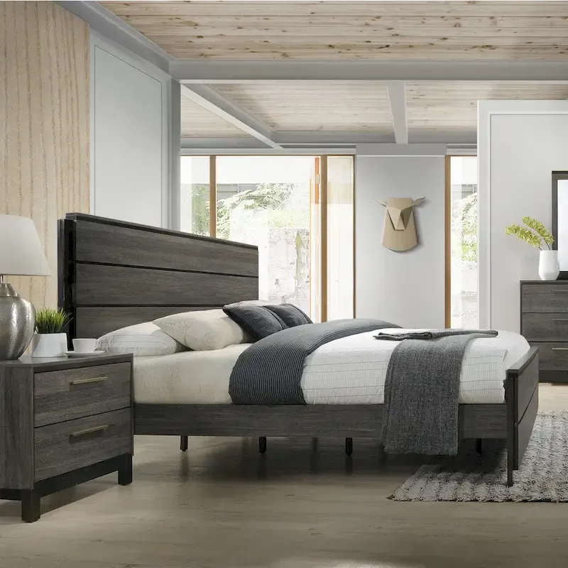 Roundhill Furniture Ioana Antique Grey Wood 5-piece King Size Bedroom Set