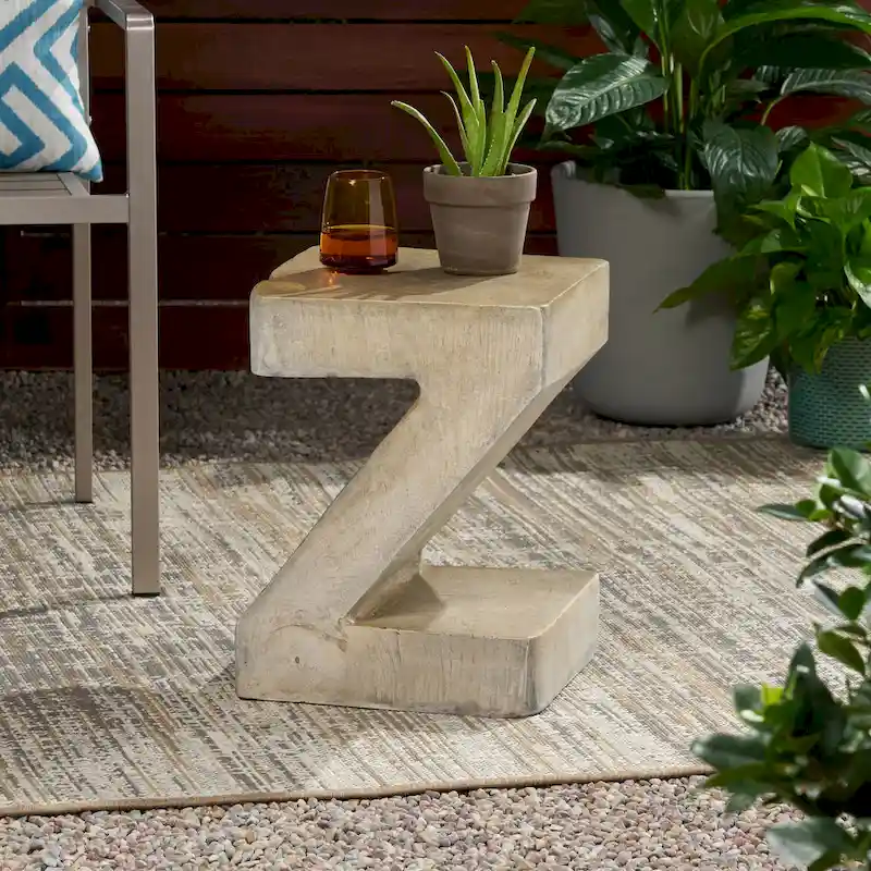 Light-Weight Concrete Side Table
