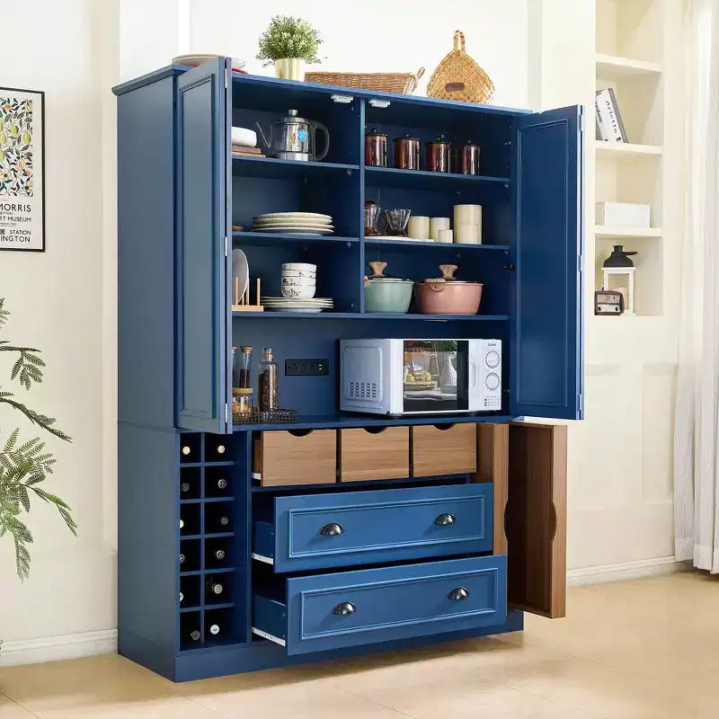 Commodes, vitrines & buffets
